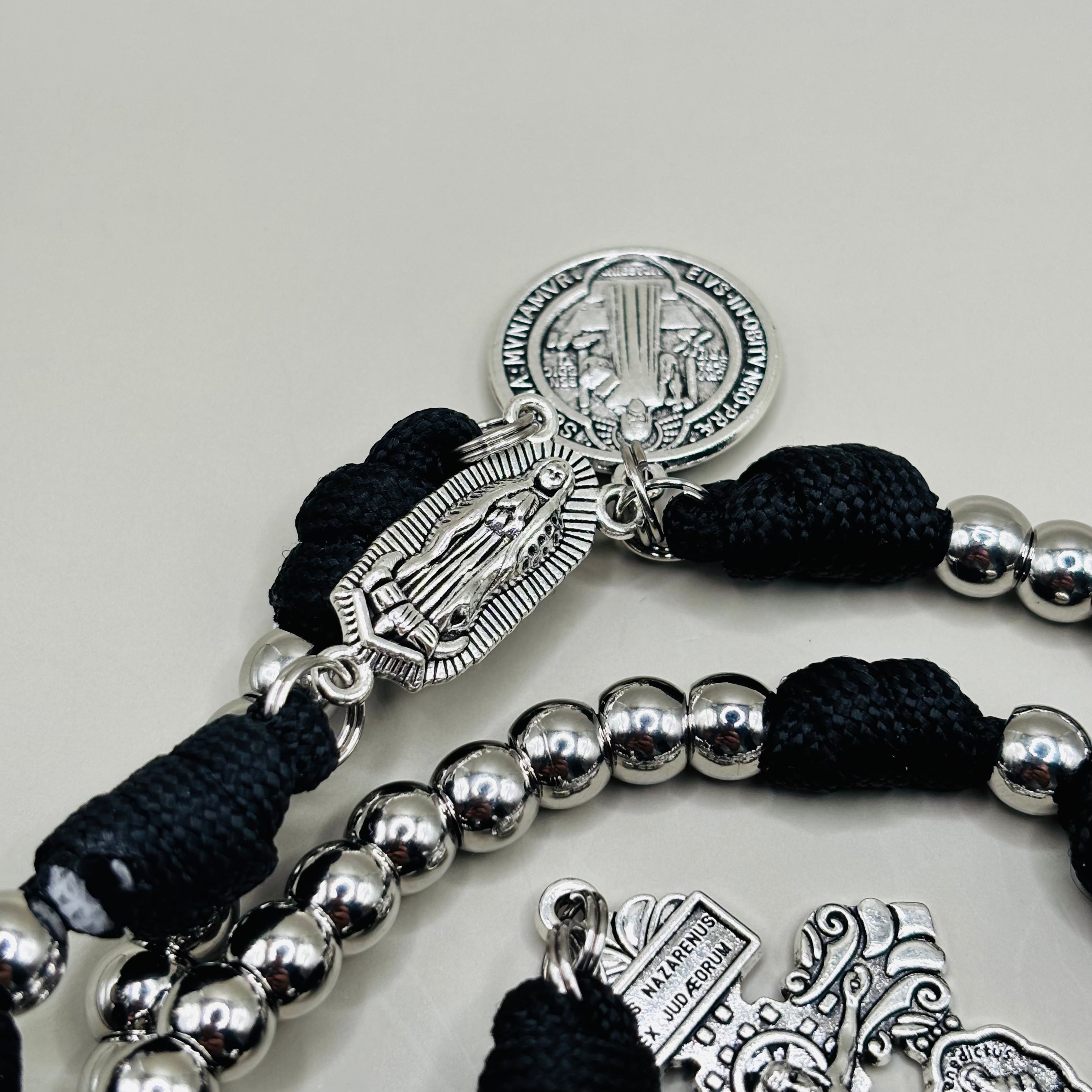 Rozenkrans “Noctis” - Licht in de Duisternis