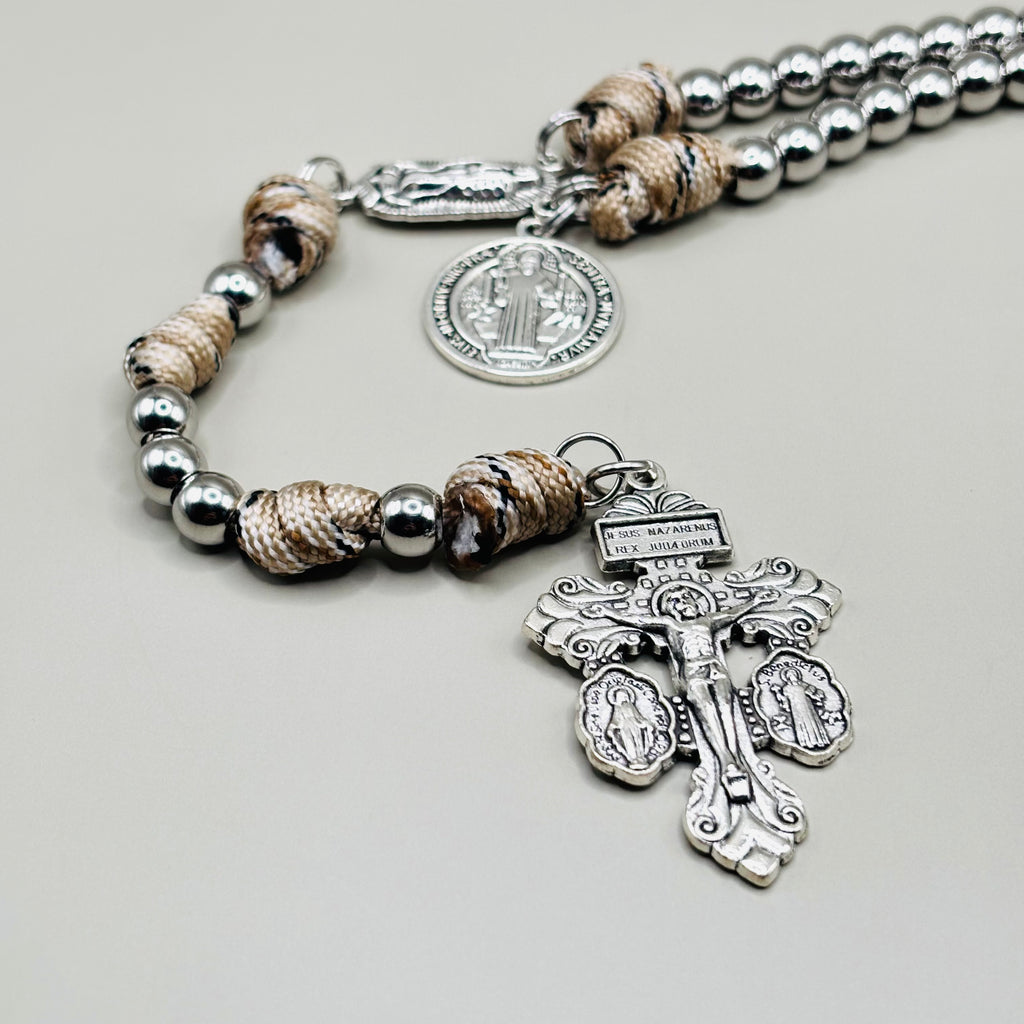 Rozenkrans “Pater Deserti” – Stilte & Strijd