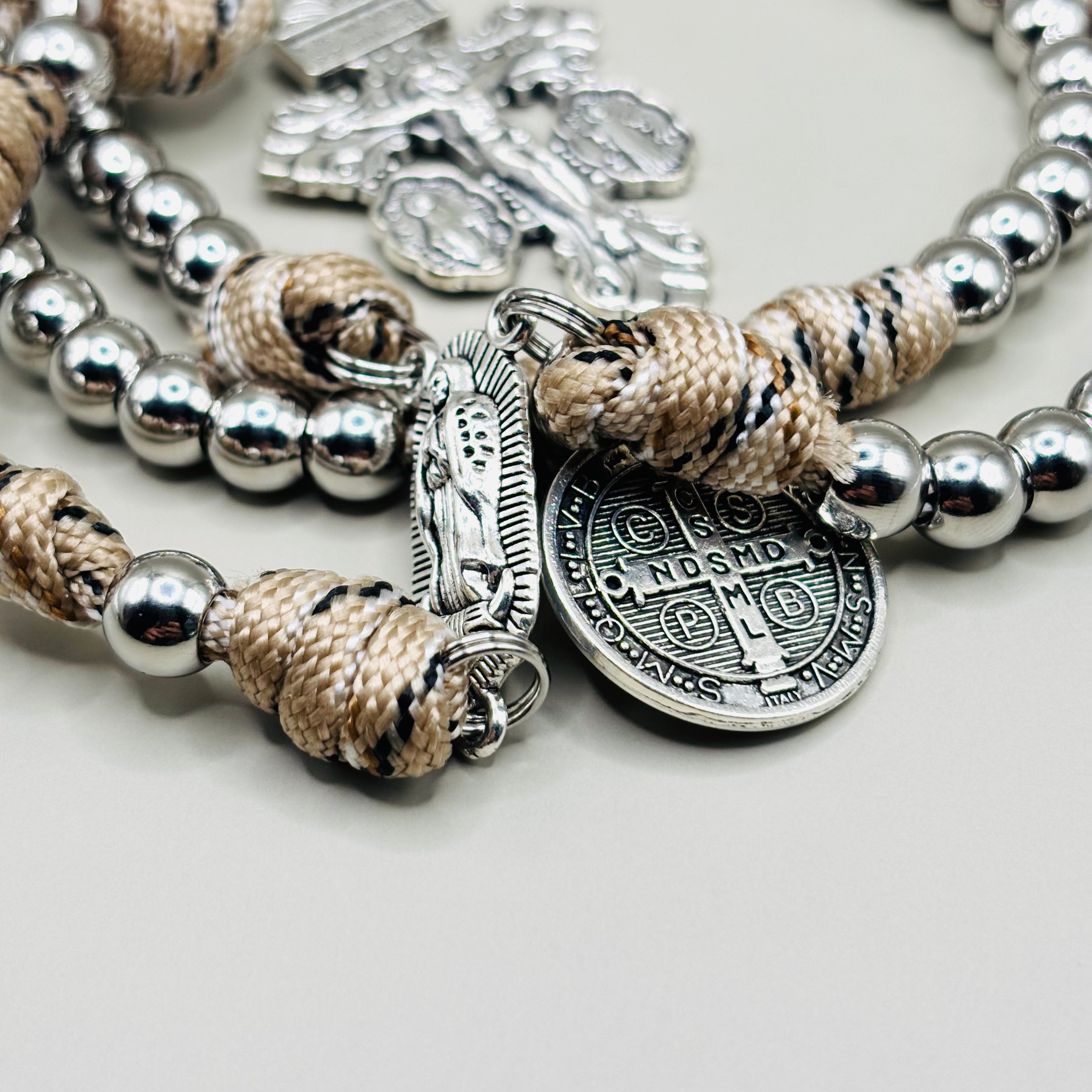 Rozenkrans “Pater Deserti” – Stilte & Strijd