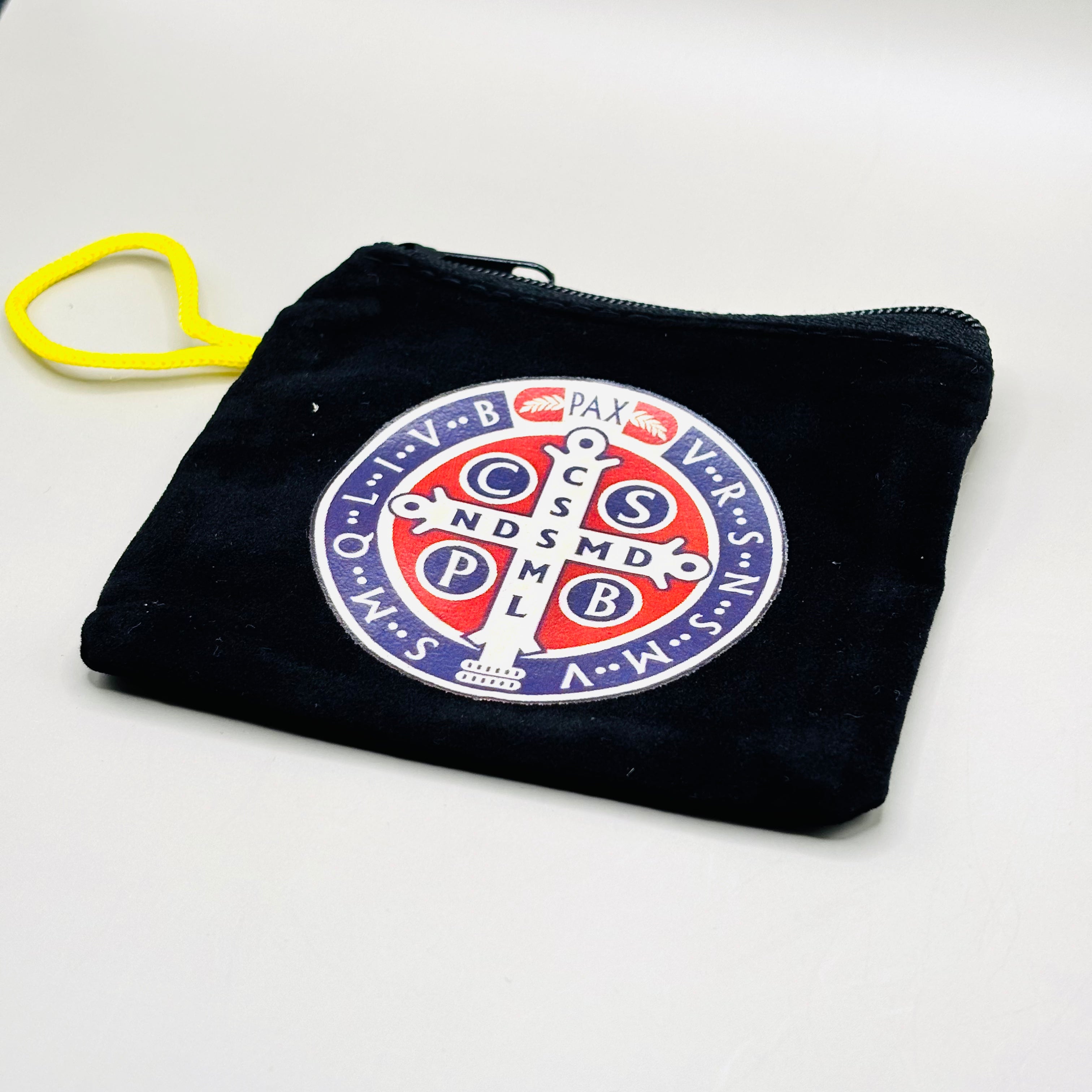 Benedictus munt PAX tasje met geel soort voor rozenkrans